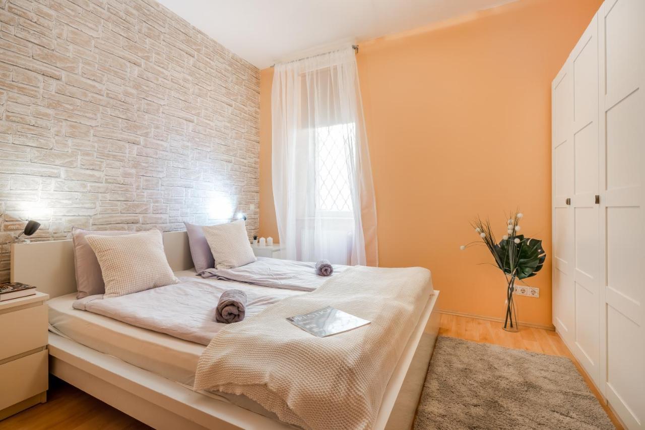 Central Premier Apartment Budapeste Exterior foto