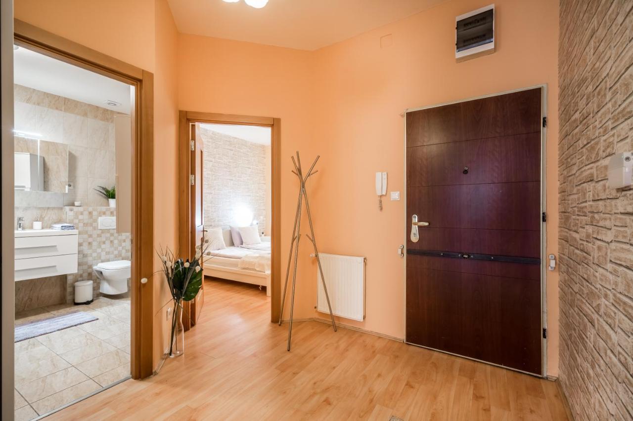 Central Premier Apartment Budapeste Exterior foto