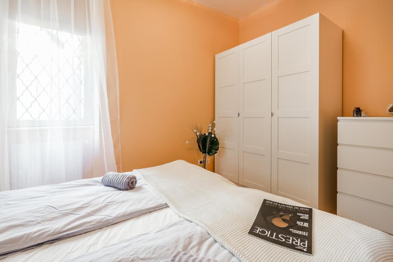 Central Premier Apartment Budapeste Exterior foto